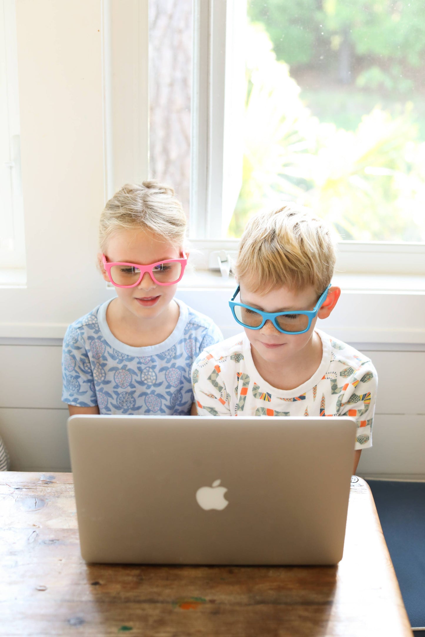 Babiators Blue Light Glasses Navigator: Black Ops Black / Ages 3-5