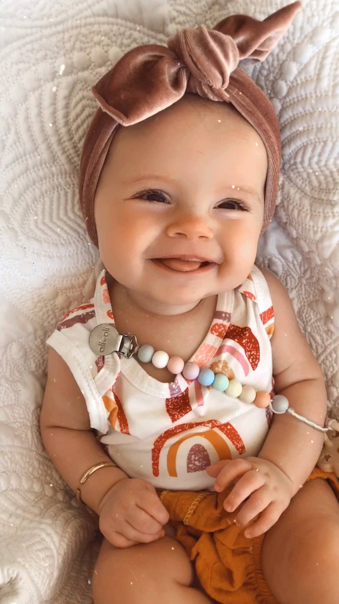 Ali+Oli Silicone Pacifier Clip (Multi-Pastel)