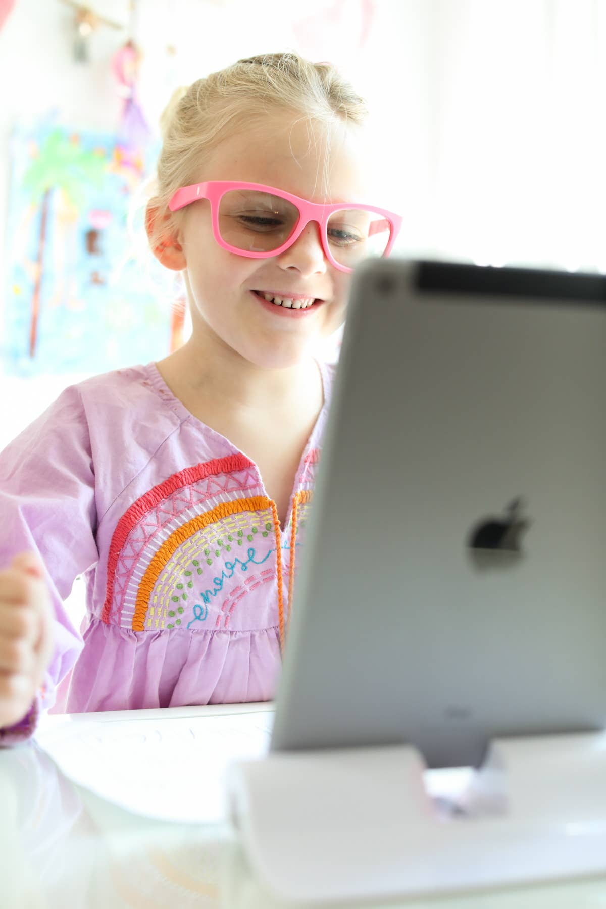 Babiators Blue Light Glasses Navigator: Think Pink! / Ages 3-5